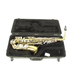- 24M Alto Saxophone - Key of Eb with Case>Conn Sale