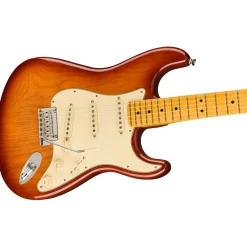 - American Professional II Stratocaster® - Maple Fingerboard - Sienna Sunburst><noscript><img width=